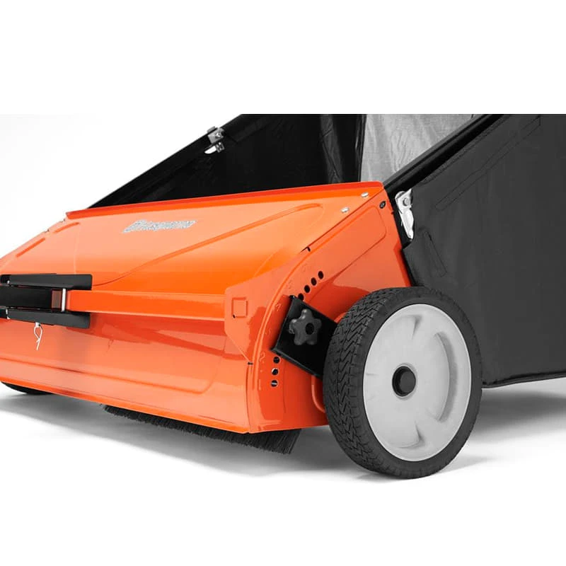 Husqvarna Sweeper 112 Cm Grasbladveger 3 Husqvarna Sweeper 112 Cm Grasbladveger - Afbeelding 3